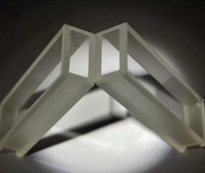 Applications of ﻿SIM-6301-Q Quartz Cuvette